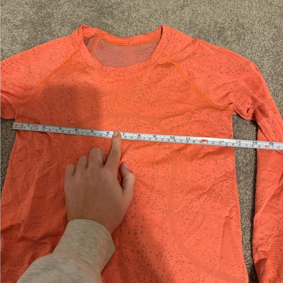 Women's lululemon Long Sleeve Top - Picture 5 of 5